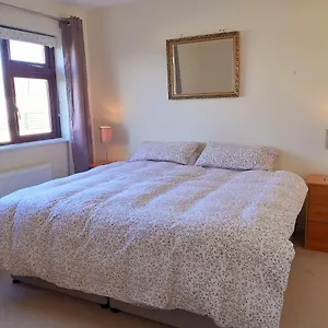Bed and breakfast Budget - Knocknacarra,, Galway